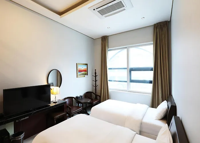 Hotel Intercity 3*