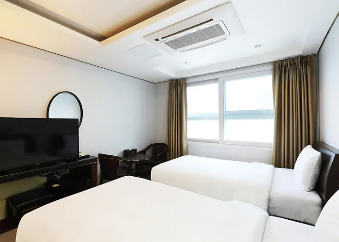 Intercity Hotel