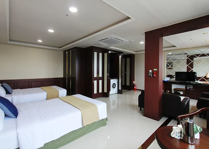 Hotel Intercity 3*