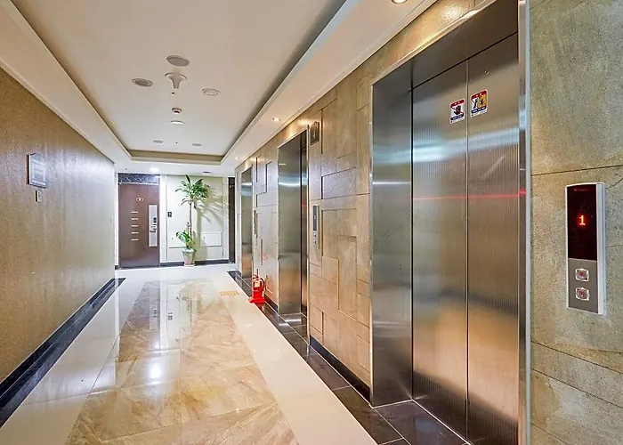 Intercity Hotel 3*