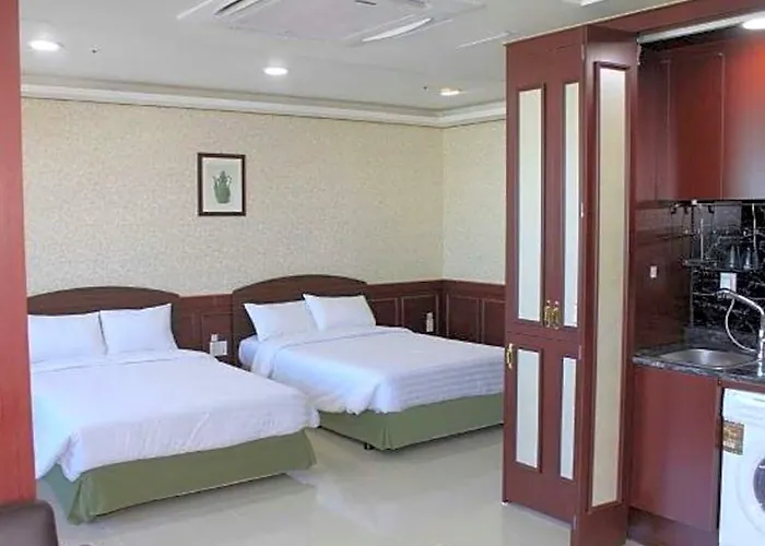 Intercity Hotel 3*