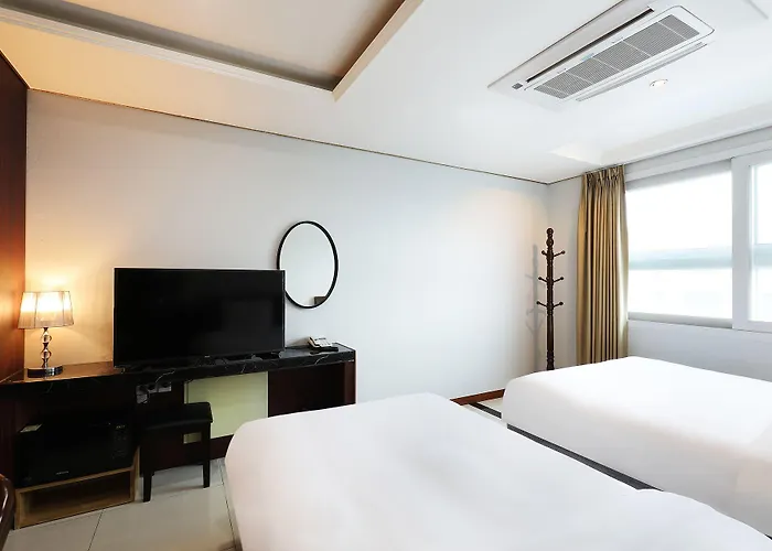 Intercity Hotel